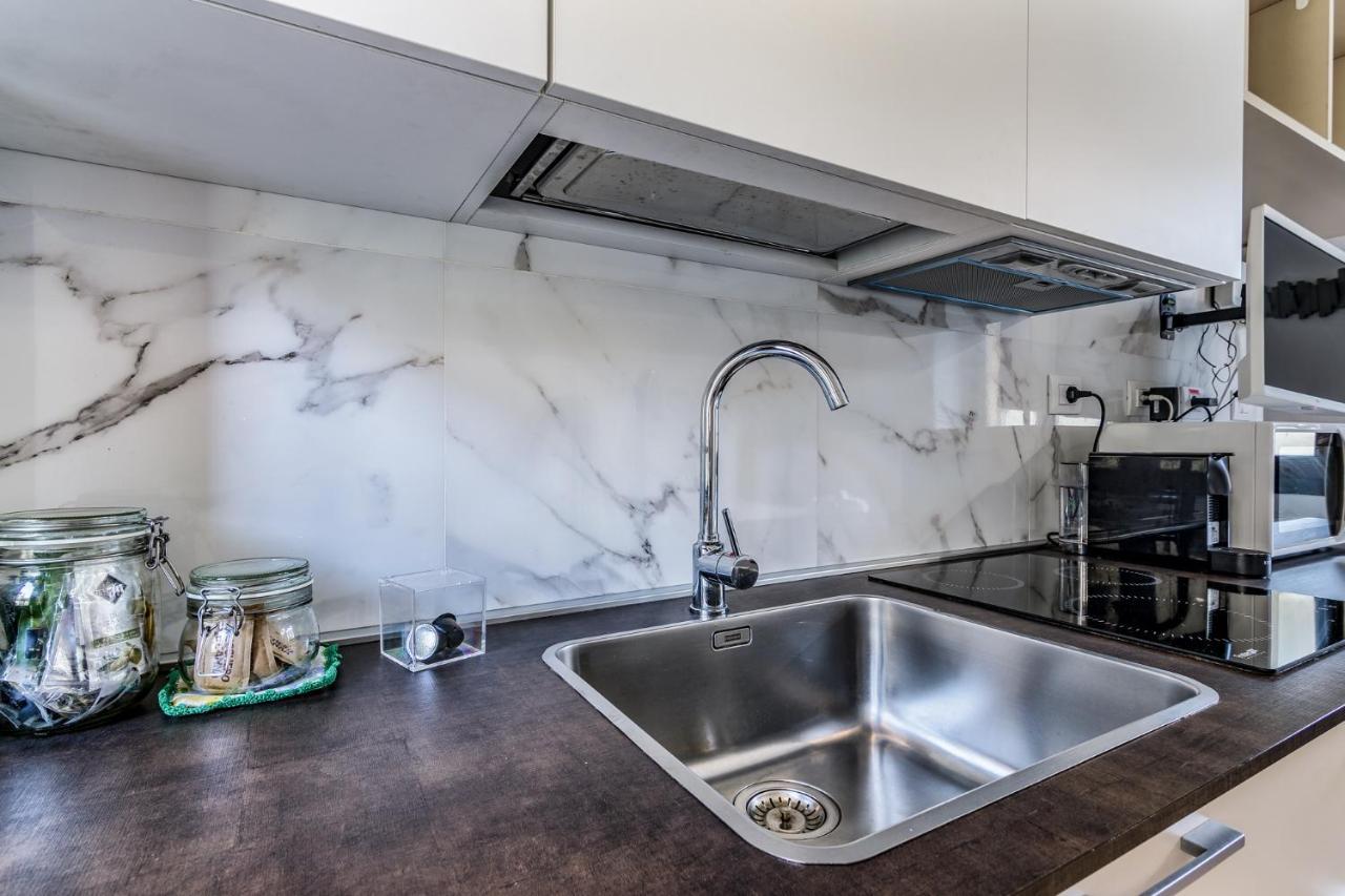 Morimondo Studio Apartment Milan Luaran gambar
