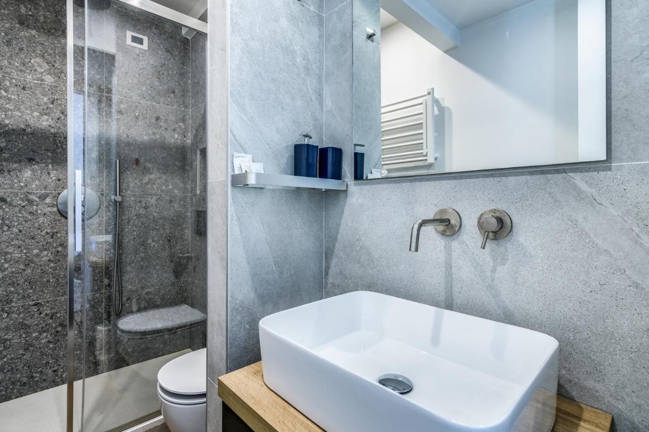 Morimondo Studio Apartment Milan Luaran gambar