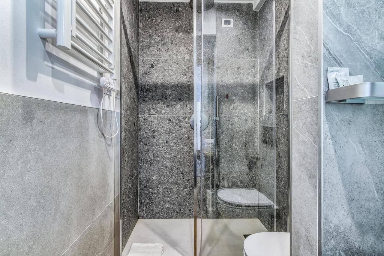 Morimondo Studio Apartment Milan Luaran gambar